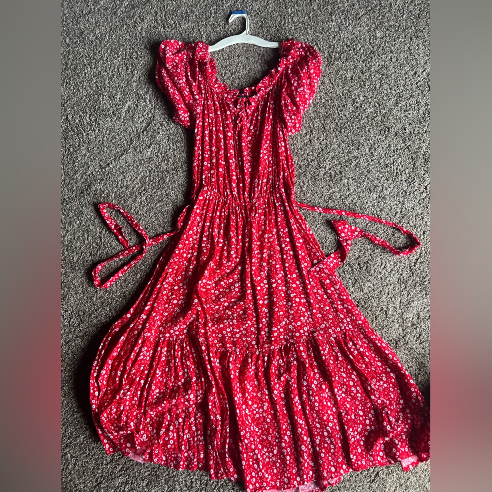 Red Floral Puff Sleeve Maxi Dress